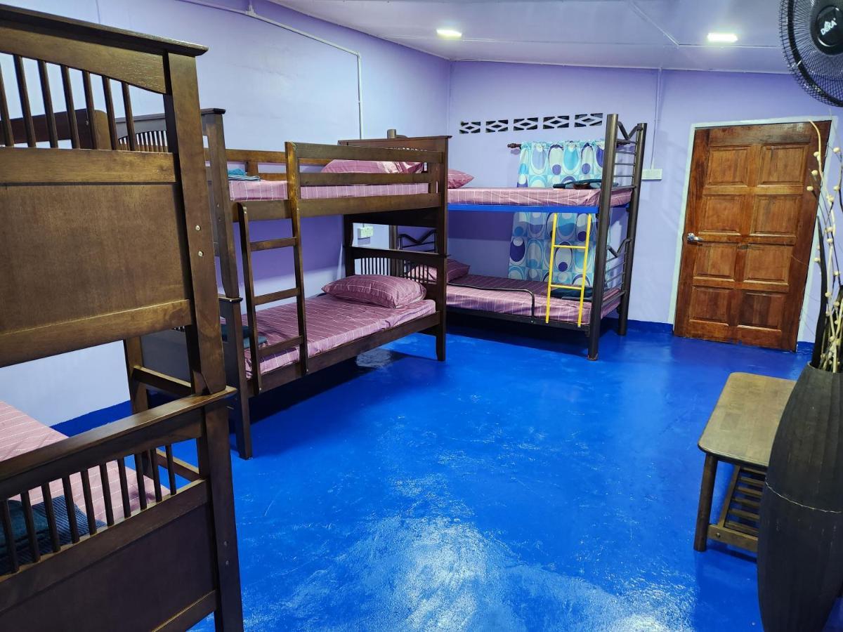 Gecko Guesthouse Pantai Cenang  Exterior foto