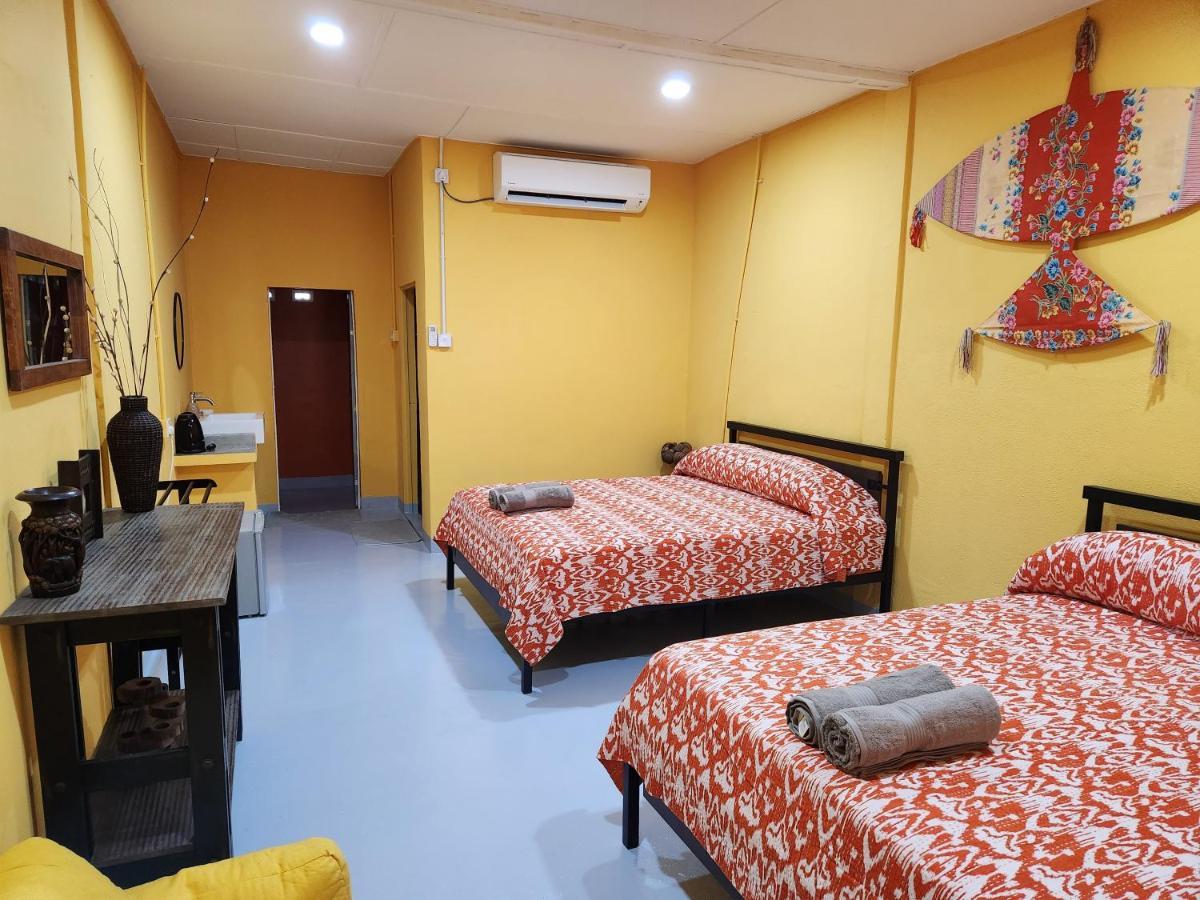 Gecko Guesthouse Pantai Cenang  Exterior foto