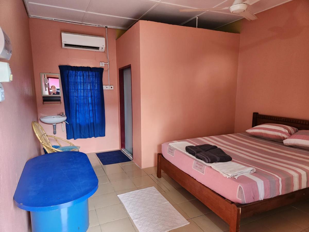 Gecko Guesthouse Pantai Cenang  Exterior foto